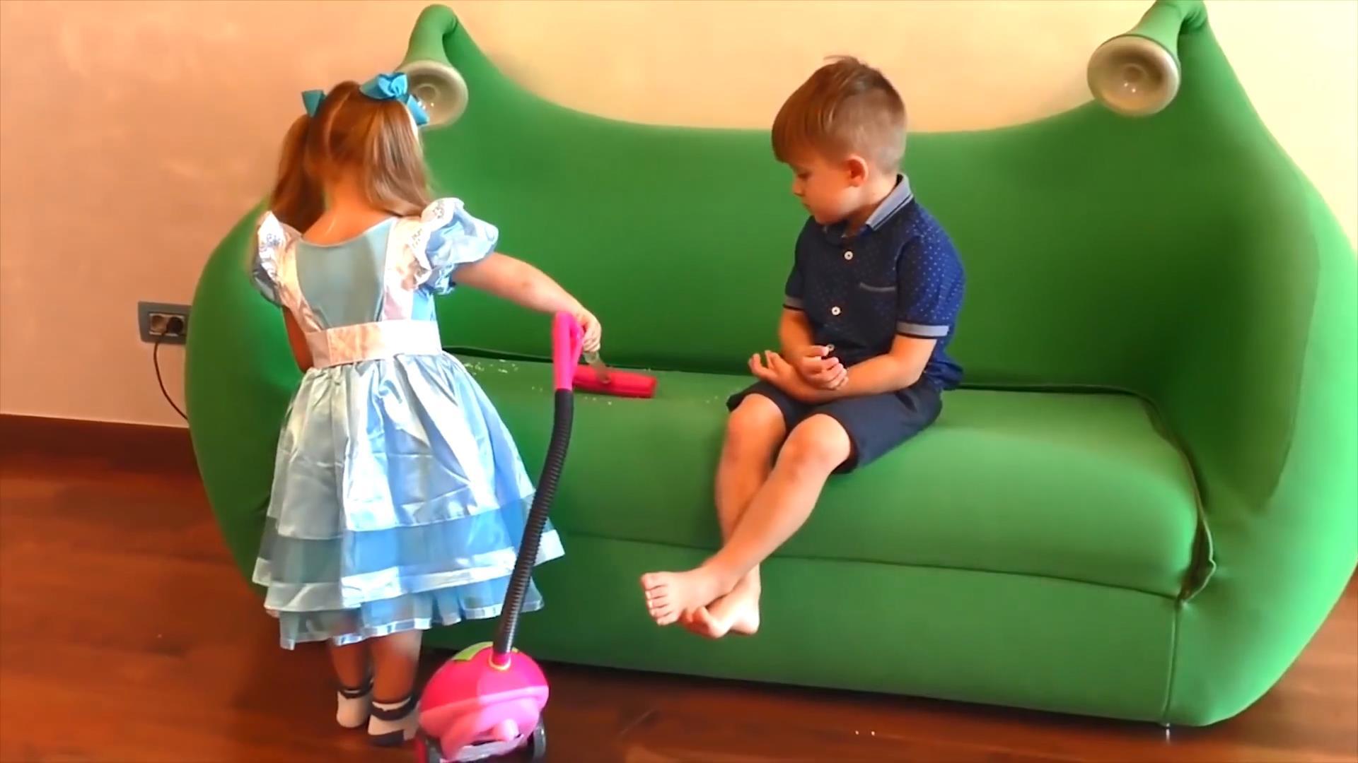 Toy Vacuum Cleaner
