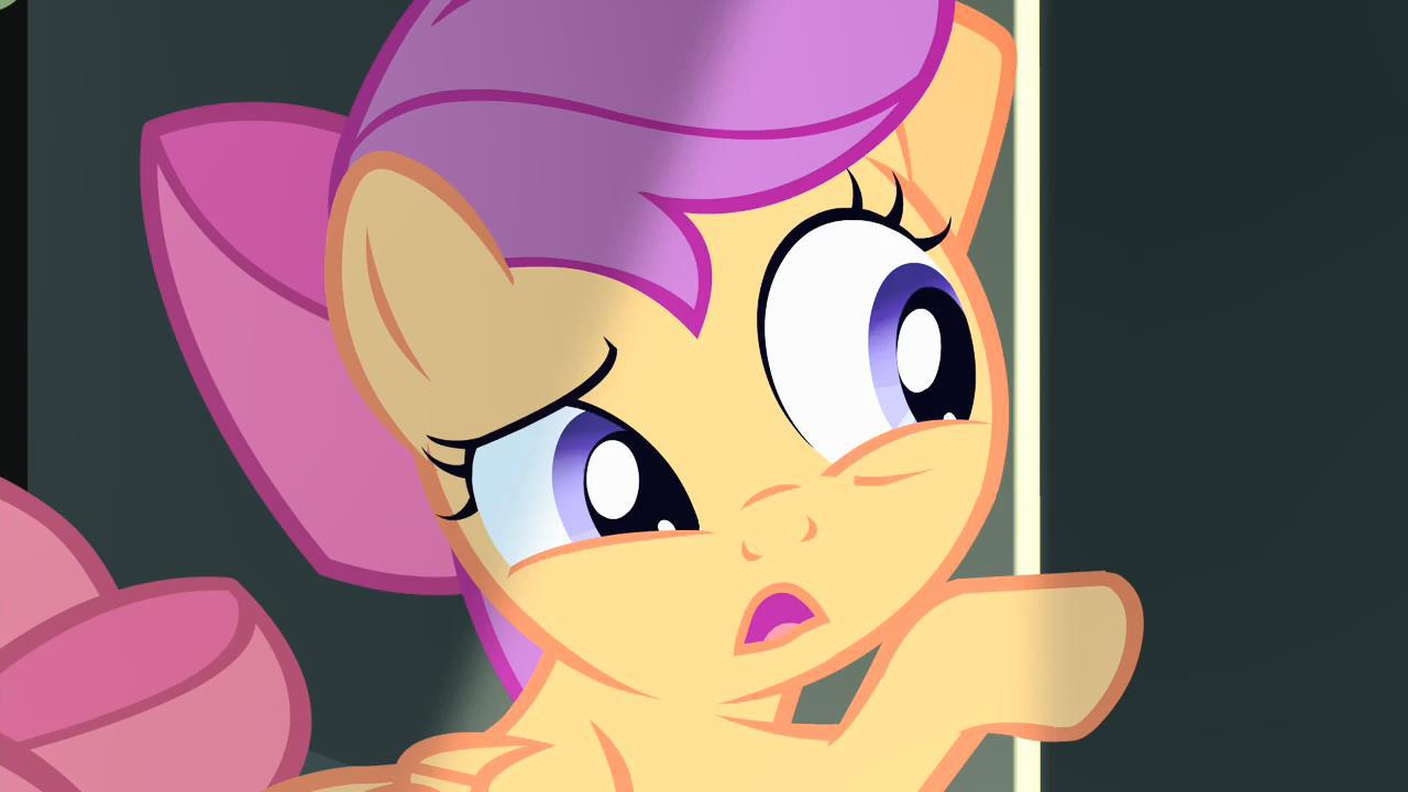 S04E17 - Somepony to Watch Over Me